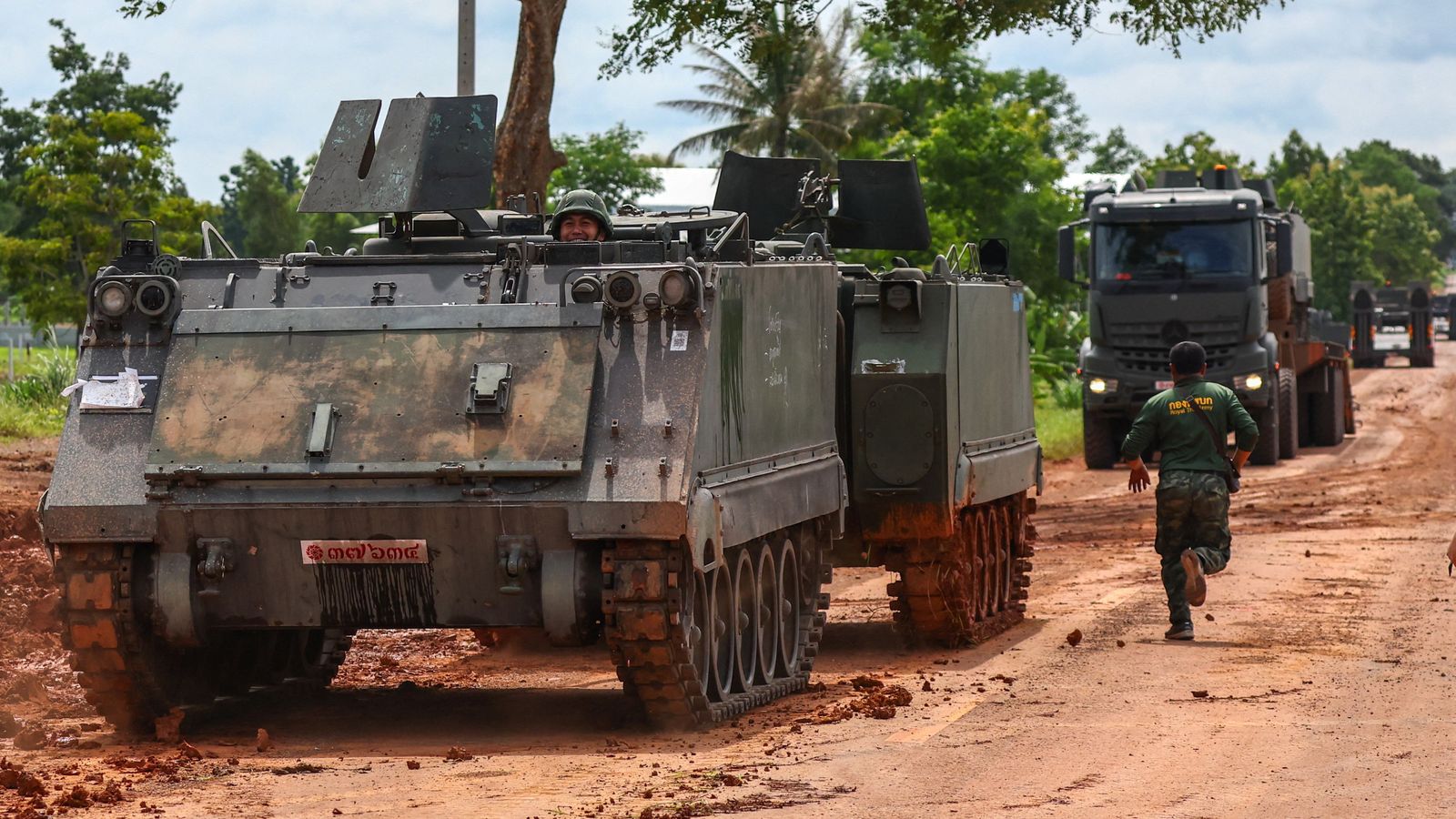 Cambodian soldiers returned by Thailand after ceasefire deal | World News
